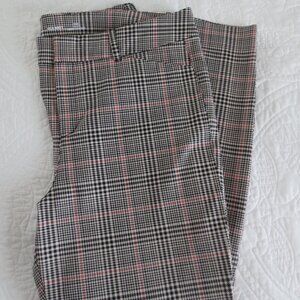 Old Navy Pixie High-rise Pant - NWOT